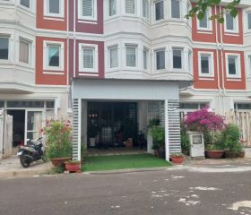BÁN NHÀ PHỐ11