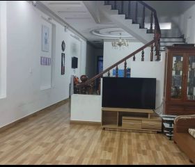 BÁN NHÀ PHỐ c